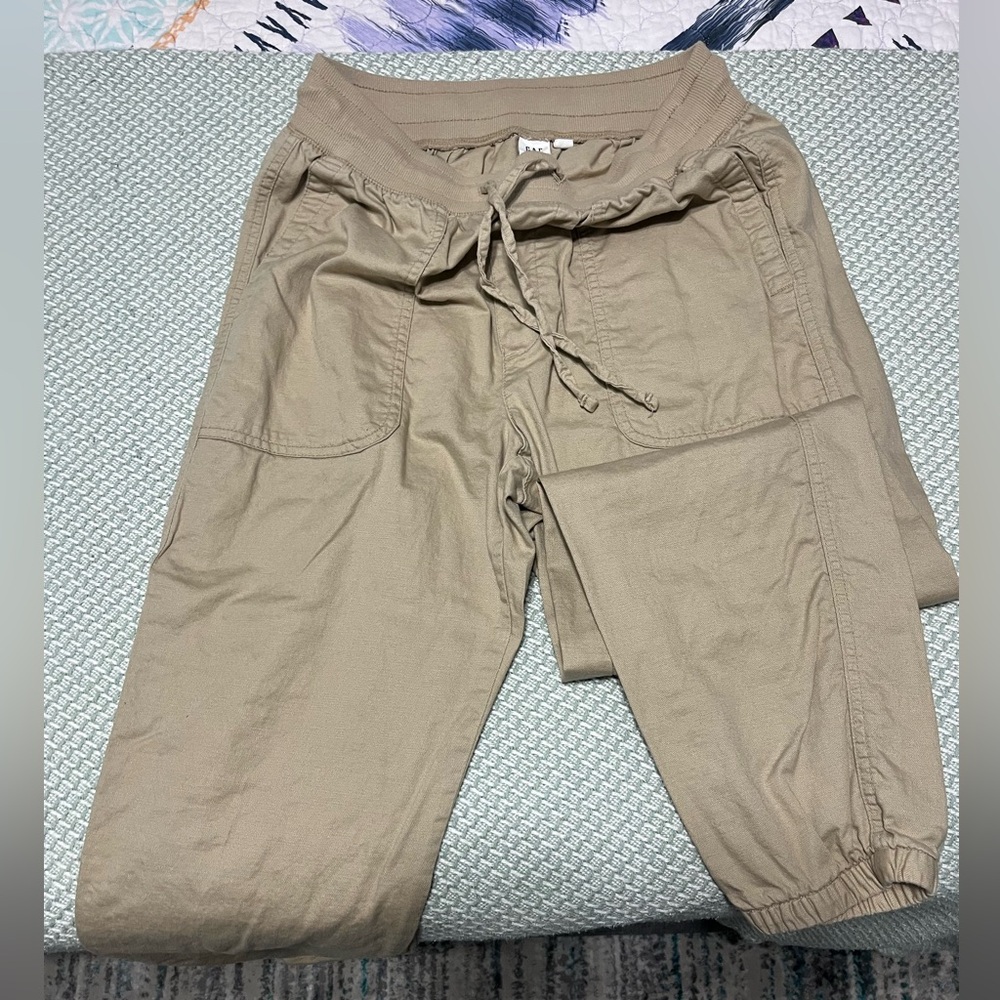 Gap khaki twill joggers size Small